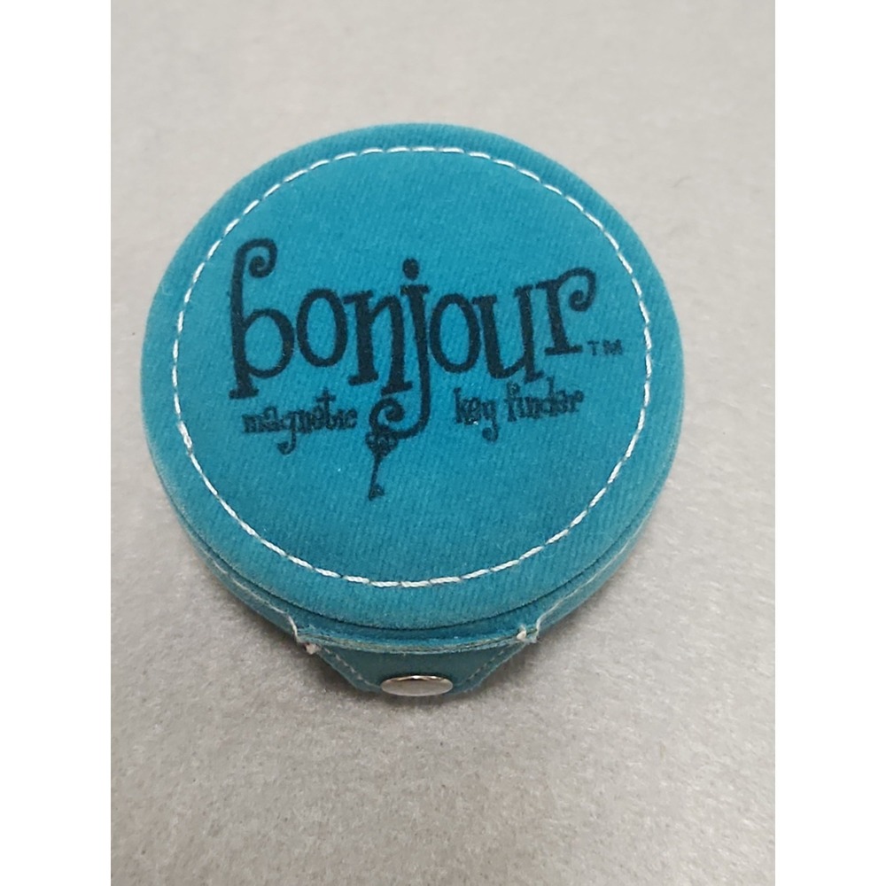 Bonjour Magnetic Crown Brooch Key Finder